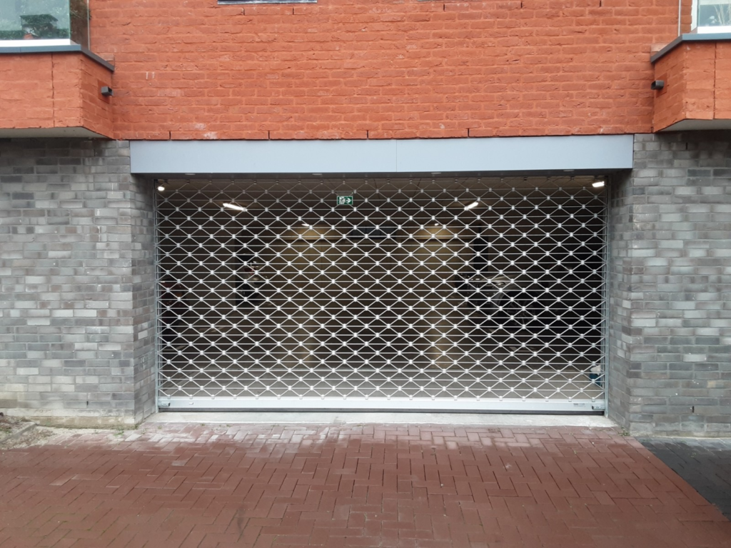 Rolhekken als veilige afsluiting voor parkeerplaatsen en doorgangen