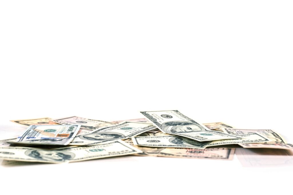 Waar kan je geld storten? Alle opties op een rij