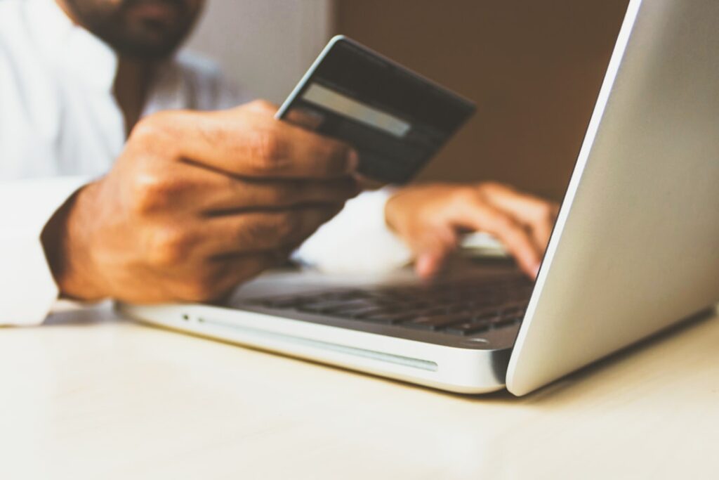 Creditcard fraude: hoe het werkt en wat je meteen moet doen