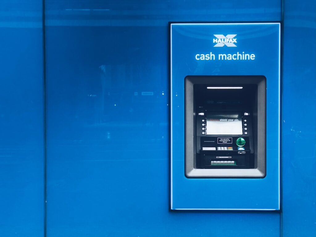 Contant geld op rekening storten: zo doe je het